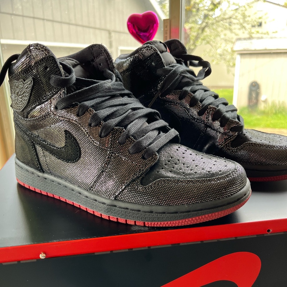 Jordan 1 Retro High OG SP Gina (Special Box) Size 7 Mens / 8.5 Women